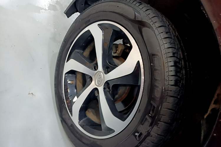 Used BYD S7 2016 2.0T Automatic Prestige Edition Right Rear Wheel Hub