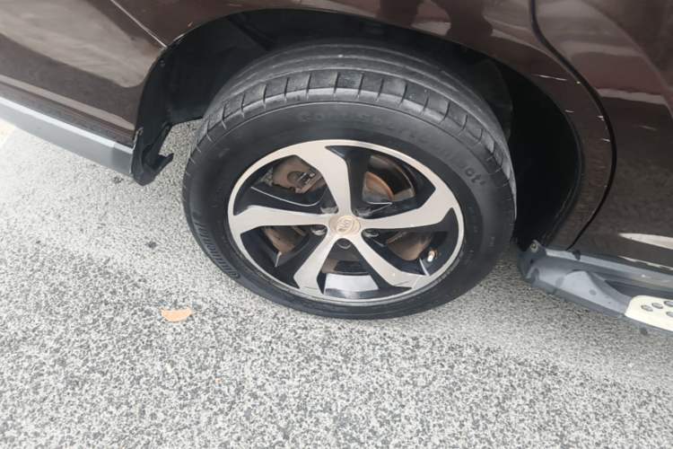 Used BYD S7 2016 2.0T Automatic Flagship Plus Right Rear Wheel Hub