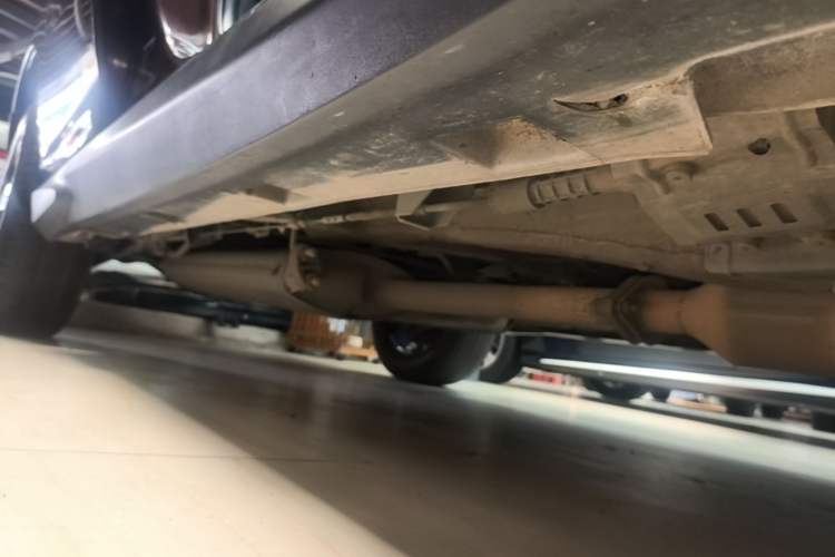 Used BYD S7 2016 2.0T Automatic Prestige Edition Right Side Sill