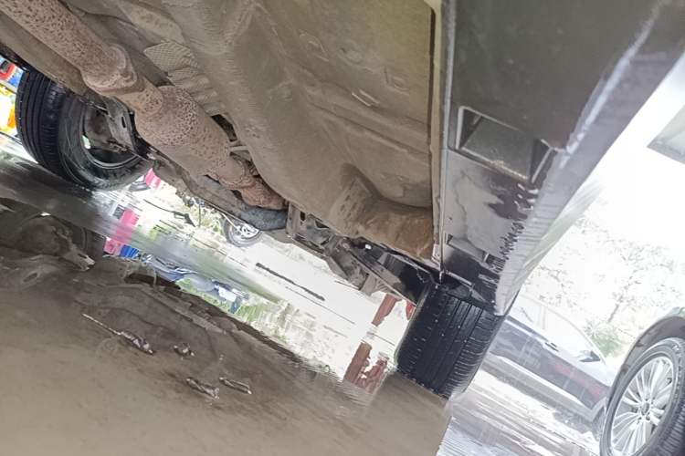 Used BYD S7 2016 1.5T Manual Luxury Edition Right Side Sill