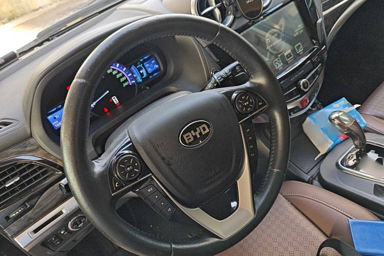 Used BYD S7 2016 2.0T Automatic Prestige Plus Steering Wheel