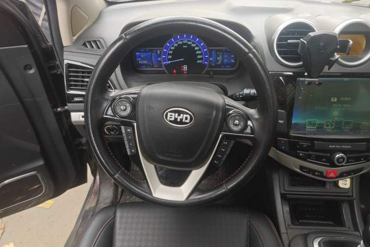 Used BYD S7 2016 1.5T Manual Luxury Edition Steering Wheel