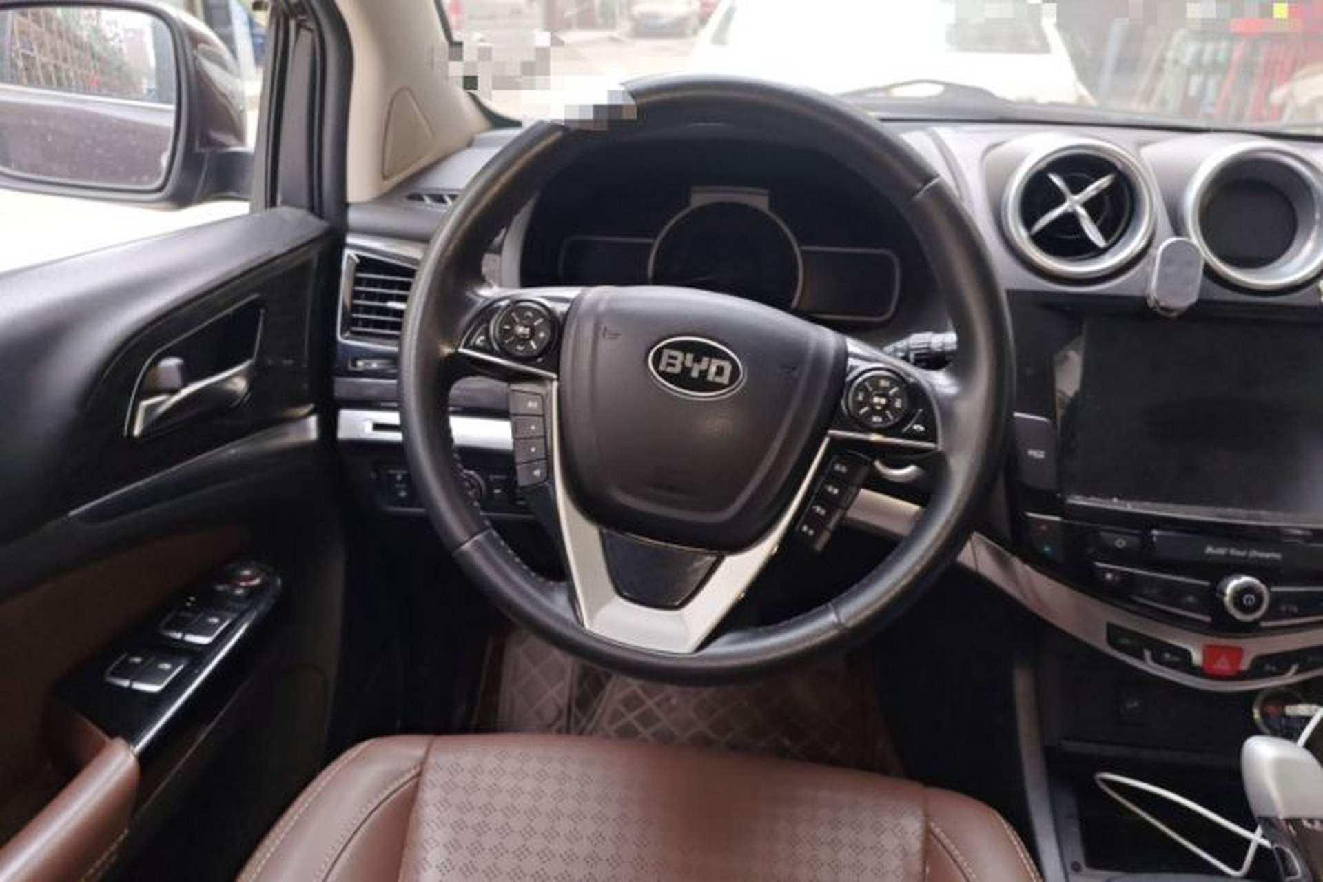 Used BYD S7 2016 2.0T Automatic Prestige Edition Steering Wheel