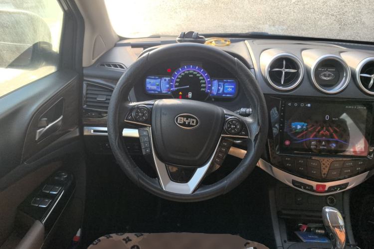 Used BYD S7 2016 2.0T Automatic Prestige Plus Steering Wheel