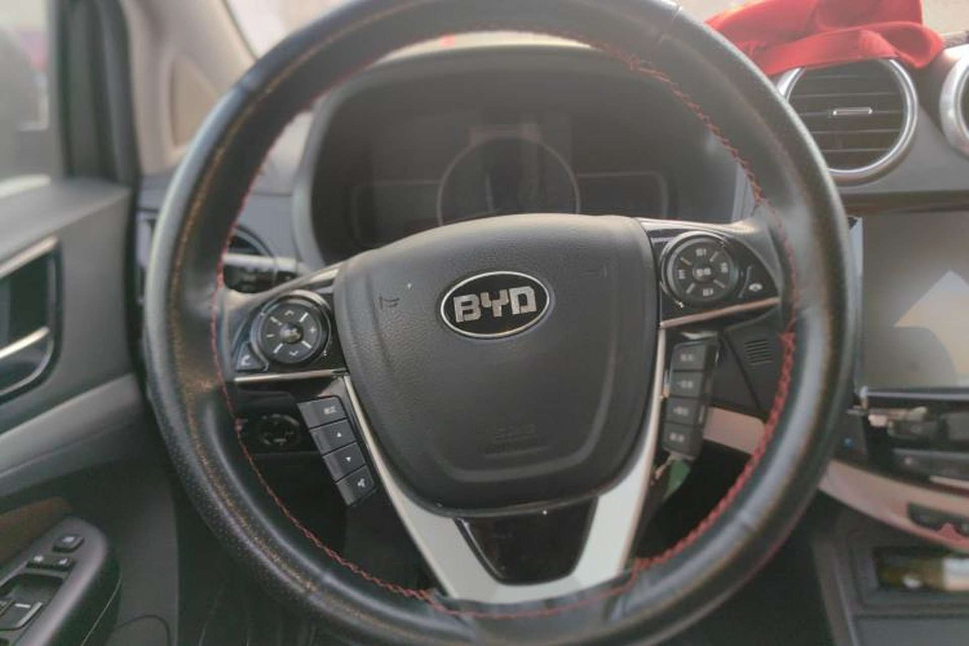 Used BYD S7 2016 1.5T Manual Luxury Edition Steering Wheel