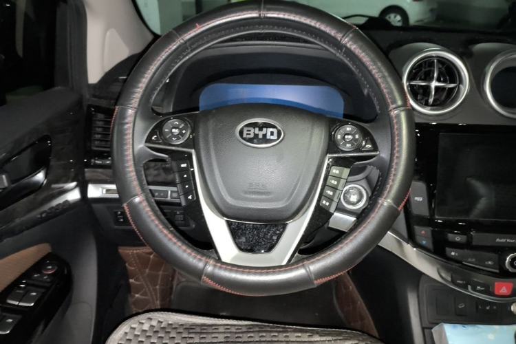 Used BYD S7 2016 2.0T Automatic Flagship Plus Steering Wheel