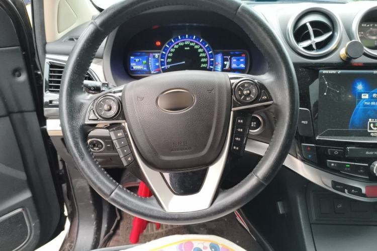 Used BYD S7 2016 2.0T Automatic Prestige Plus Steering Wheel