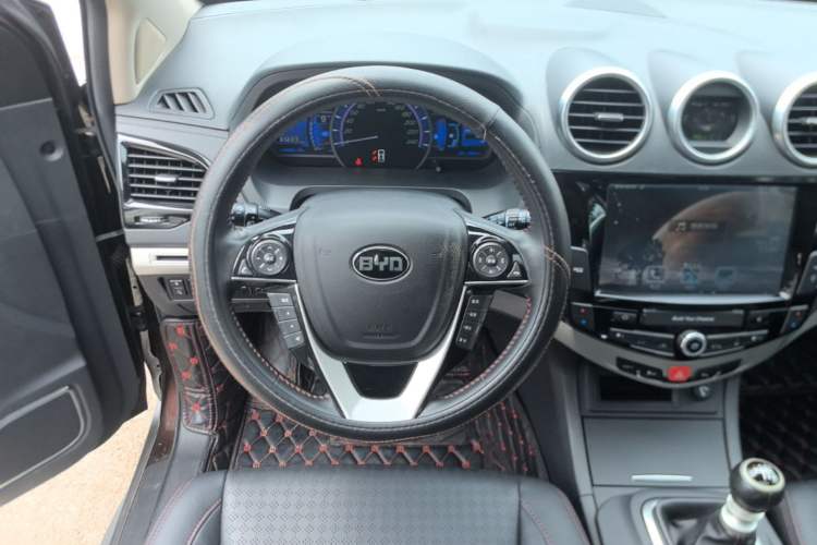 Used BYD S7 2016 1.5T Manual Luxury Edition Steering Wheel