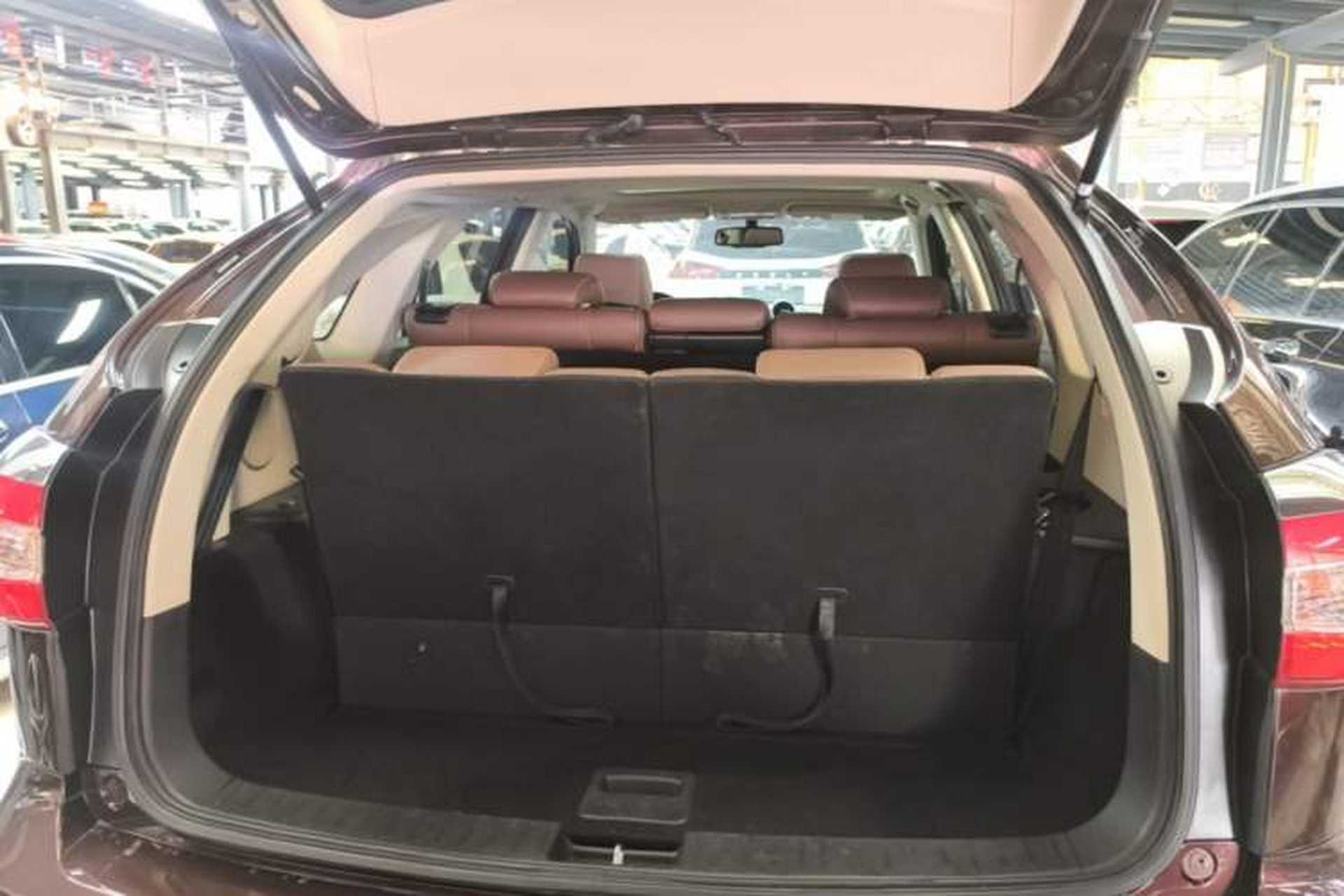 Used BYD S7 2016 2.0T Automatic Prestige Edition Trunk