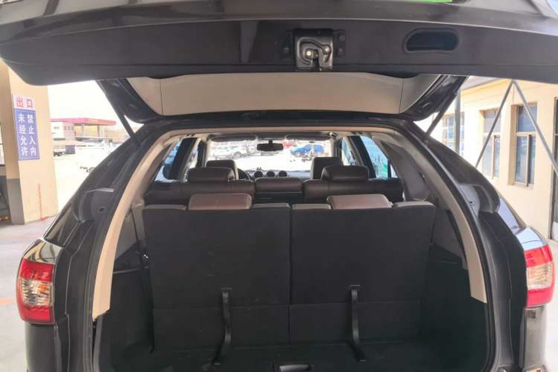 Used BYD S7 2016 2.0T Automatic Prestige Edition Trunk