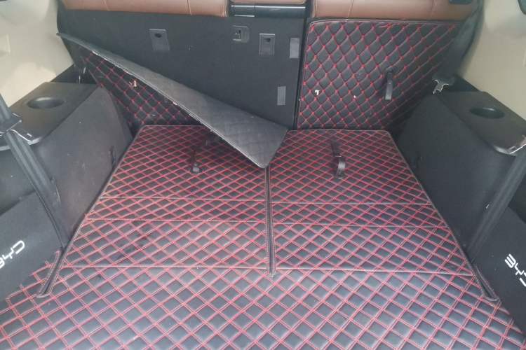 Used BYD S7 2016 1.5T Manual Luxury Edition Trunk