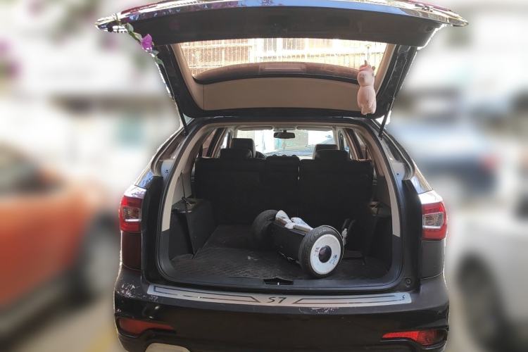 Used BYD S7 2016 1.5T Manual Luxury Edition Trunk