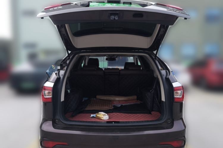 Used BYD S7 2016 2.0T Automatic Prestige Edition Trunk