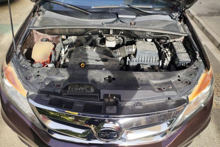 Used BYD S7 2016 2.0T Automatic Flagship Plus Engine Bay