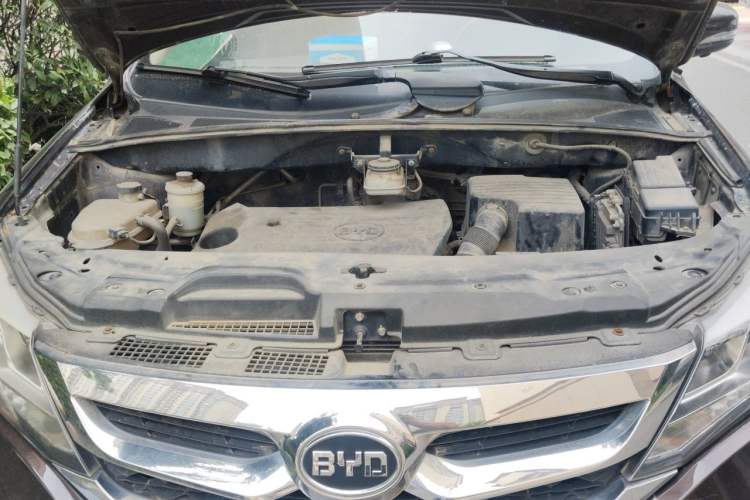 Used BYD S7 2016 1.5T Manual Luxury Edition Engine Bay