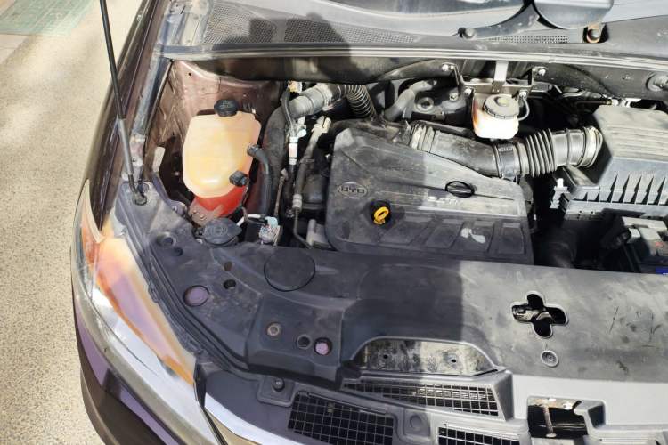 Used BYD S7 2016 2.0T Automatic Flagship Plus Engine Bay Right