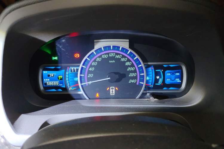 Used BYD S7 2016 2.0T Automatic Prestige Plus Instrument Cluster