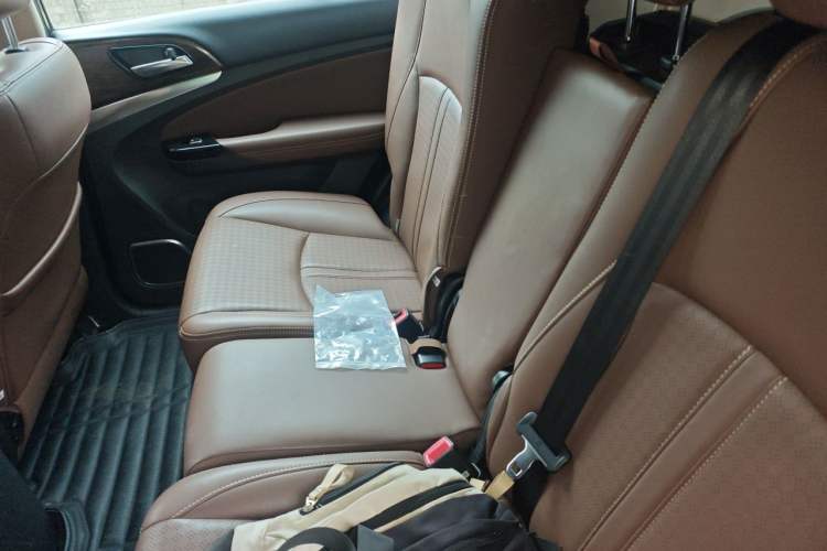 Used BYD S7 2016 2.0T Automatic Flagship Plus Left Rear Seat