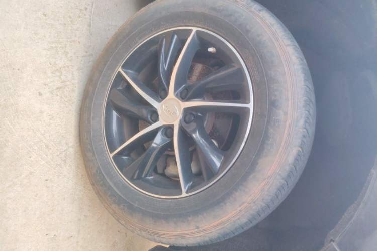 Used BYD S7 2016 1.5T Manual Luxury Edition Right Front Wheel Hub