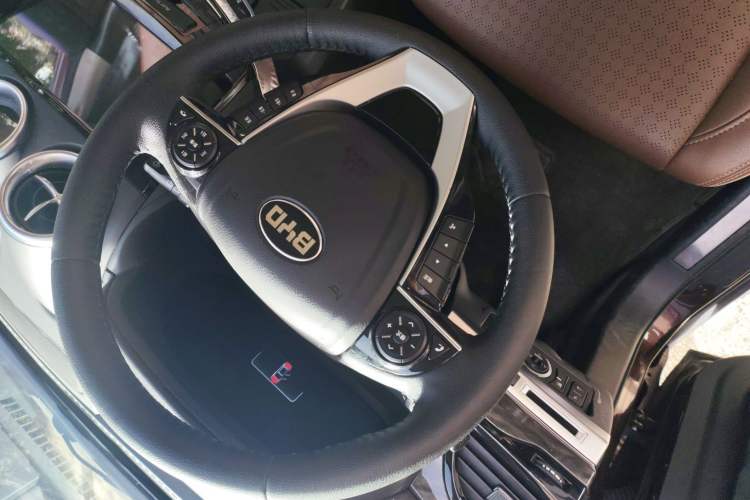 Used BYD S7 2016 2.0T Automatic Flagship Plus Steering Wheel