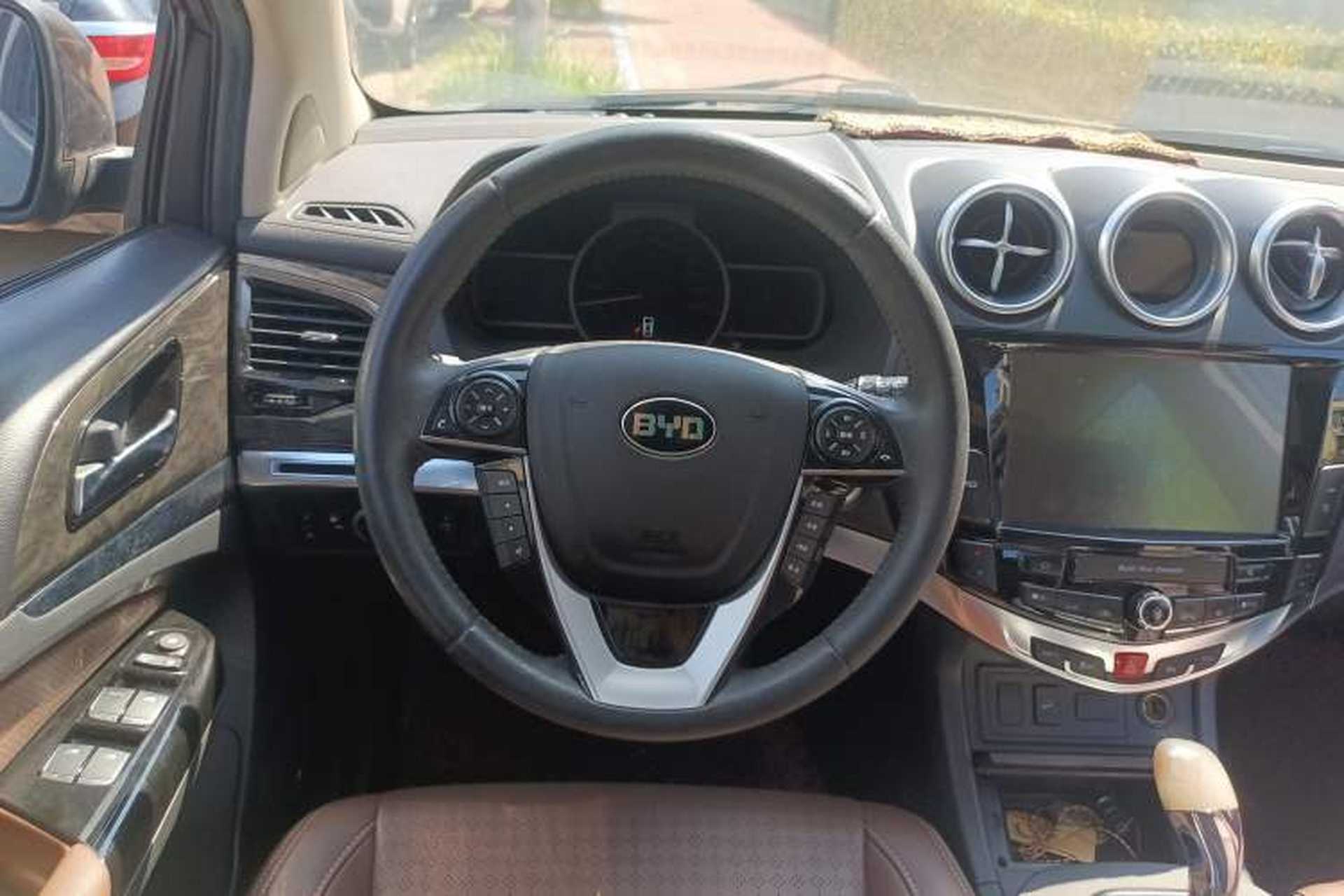 Used BYD S7 2016 2.0T Automatic Prestige Edition Steering Wheel