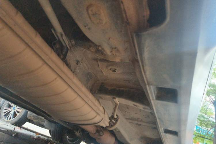 Used BYD S7 2016 2.0T Automatic Prestige Plus Chassis Rear Left