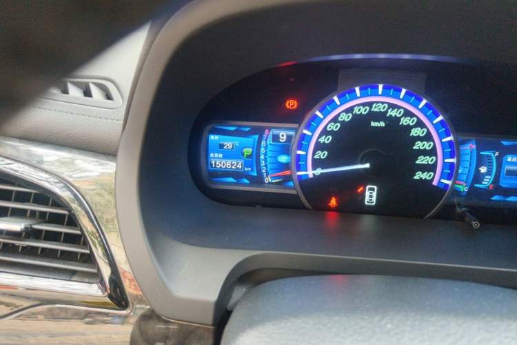 Used BYD S7 2016 2.0T Automatic Prestige Plus Odometer Close Up