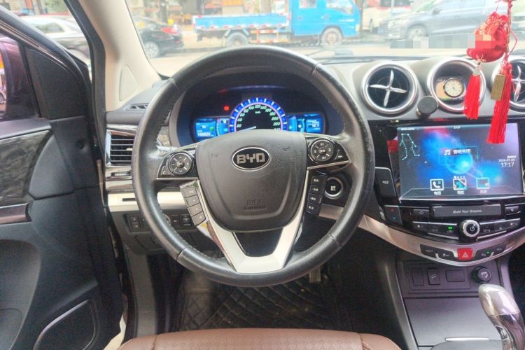 Used BYD S7 2016 2.0T Automatic Prestige Plus Steering Wheel