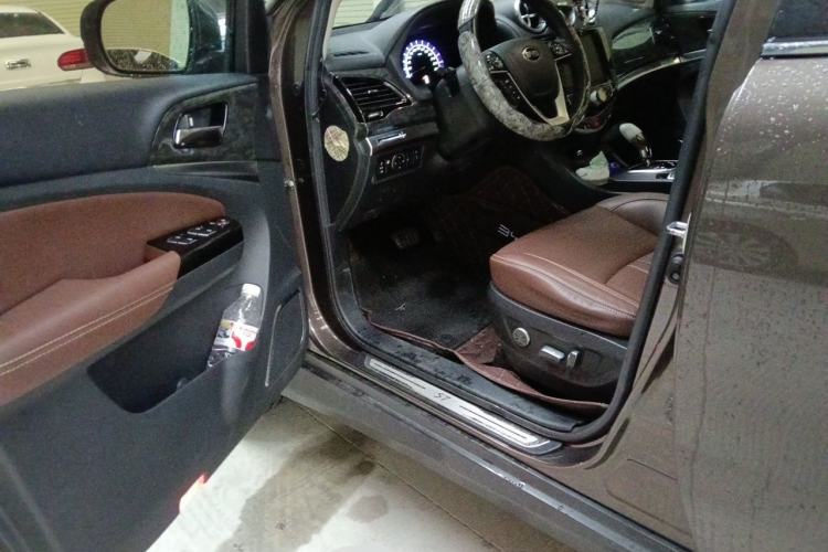 Used BYD S7 2016 2.0T Automatic Prestige Plus Driver Seat