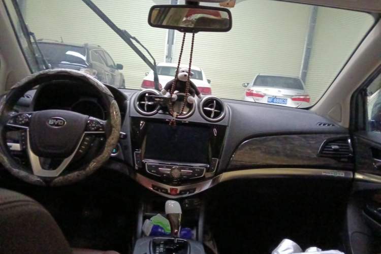 Used BYD S7 2016 2.0T Automatic Prestige Plus Headliner