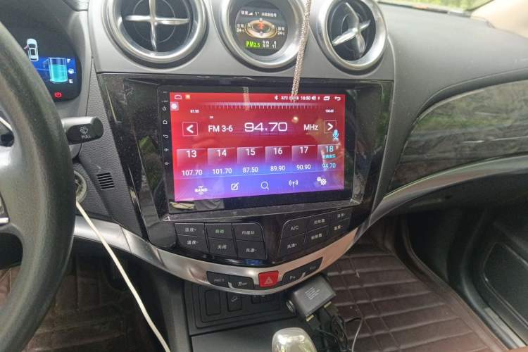 Used BYD S7 2016 2.0T Automatic Flagship Version Audio And AC Panel