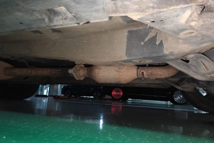 Used BYD S7 2016 2.0T Automatic Prestige Plus Chassis Front Right