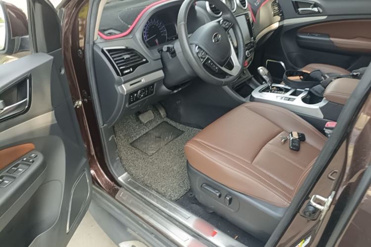 Used BYD S7 2016 2.0T Automatic Prestige Edition Driver Seat