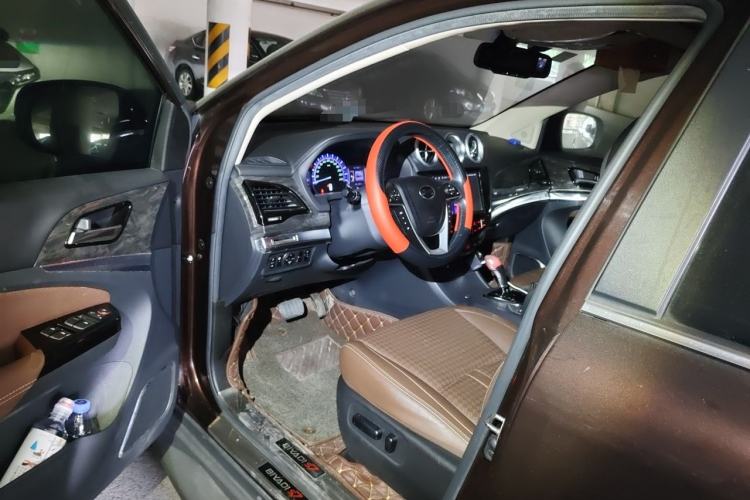 Used BYD S7 2016 2.0T Automatic Prestige Edition Driver Seat