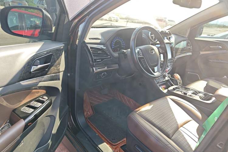 Used BYD S7 2016 2.0T Automatic Prestige Plus Driver Seat