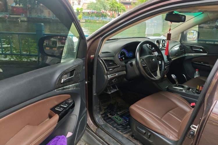 Used BYD S7 2016 2.0T Automatic Prestige Plus Driver Seat