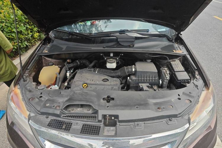 Used BYD S7 2016 2.0T Automatic Flagship Plus Engine Bay