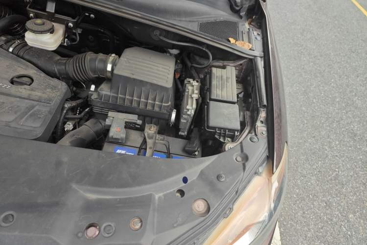 Used BYD S7 2016 2.0T Automatic Flagship Plus Engine Bay Left