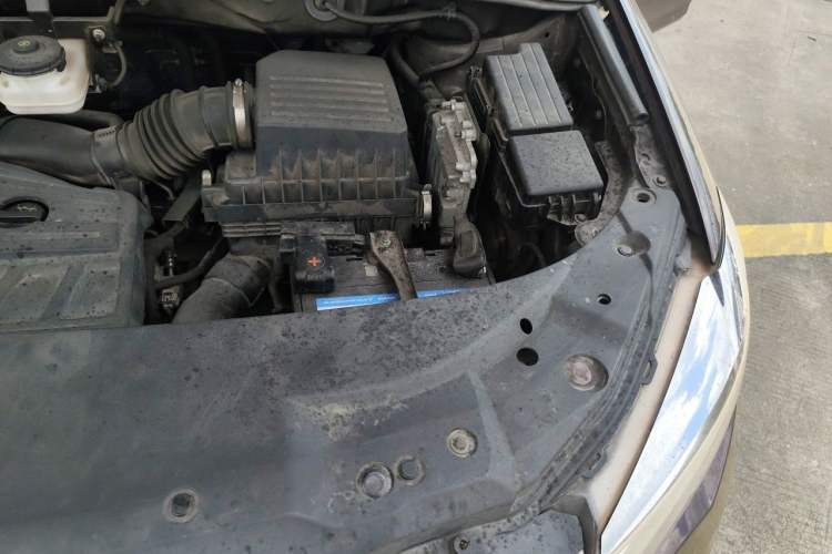 Used BYD S7 2016 2.0T Automatic Prestige Plus Engine Bay Left