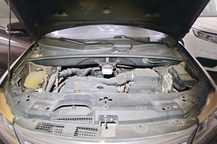 Used BYD S7 2016 2.0T Automatic Prestige Edition Engine Bay