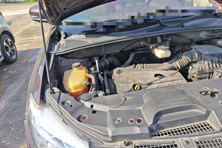 Used BYD S7 2016 2.0T Automatic Prestige Plus Engine Bay Right