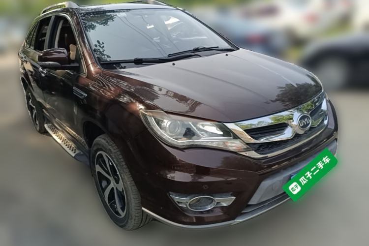 Used BYD S7 2016 2.0T Automatic Prestige Edition Front Right 45 Deg