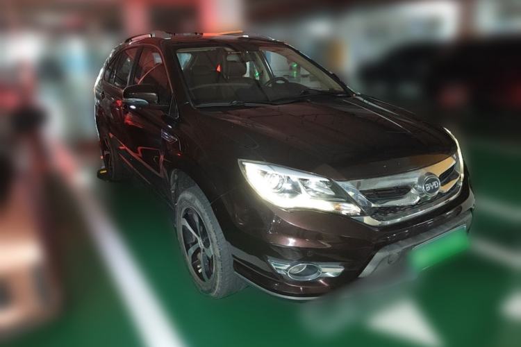 Used BYD S7 2016 2.0T Automatic Prestige Plus Front Right 45 Deg