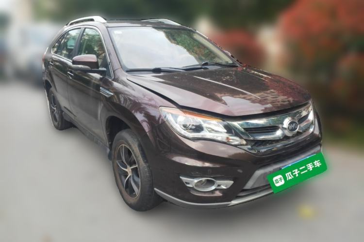 Used BYD S7 2016 1.5T Manual Luxury Edition Front Right 45 Deg