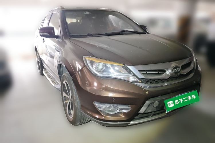 Used BYD S7 2016 2.0T Automatic Prestige Edition Front Right 45 Deg
