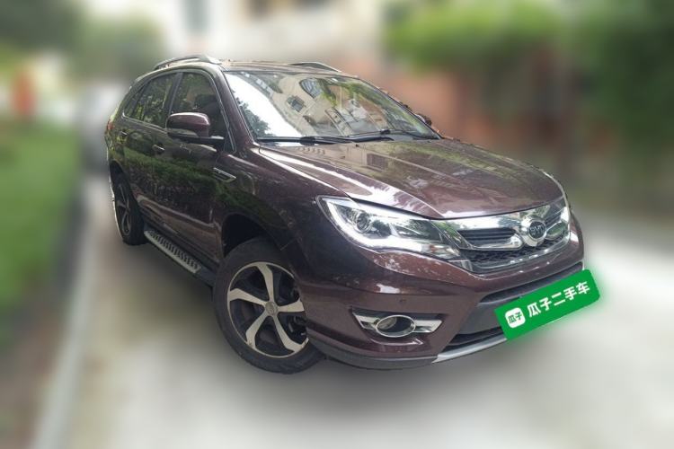 Used BYD S7 2016 2.0T Automatic Flagship Version Front Right 45 Deg