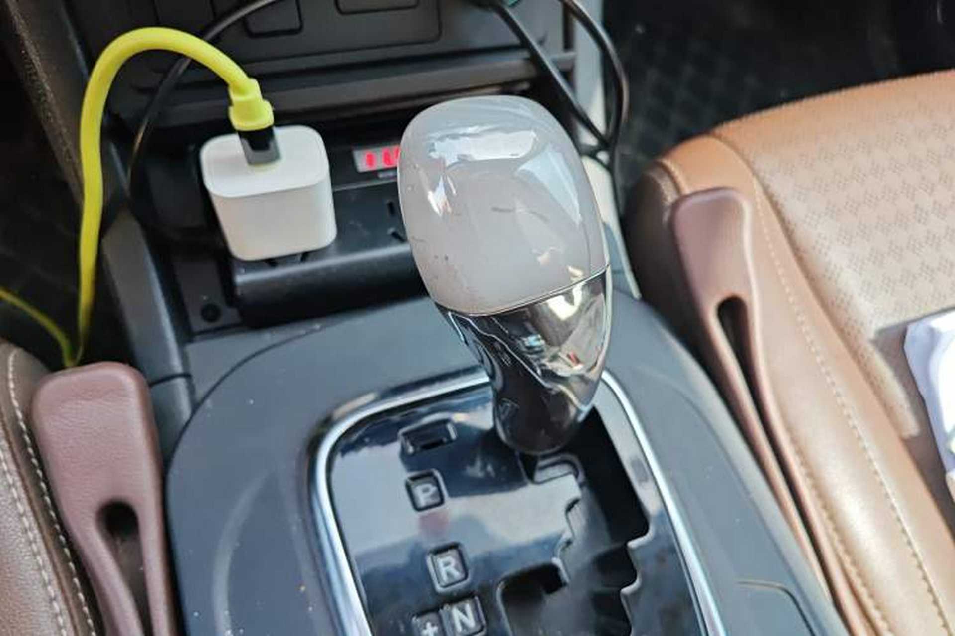 Used BYD S7 2016 2.0T Automatic Prestige Plus Gear Lever