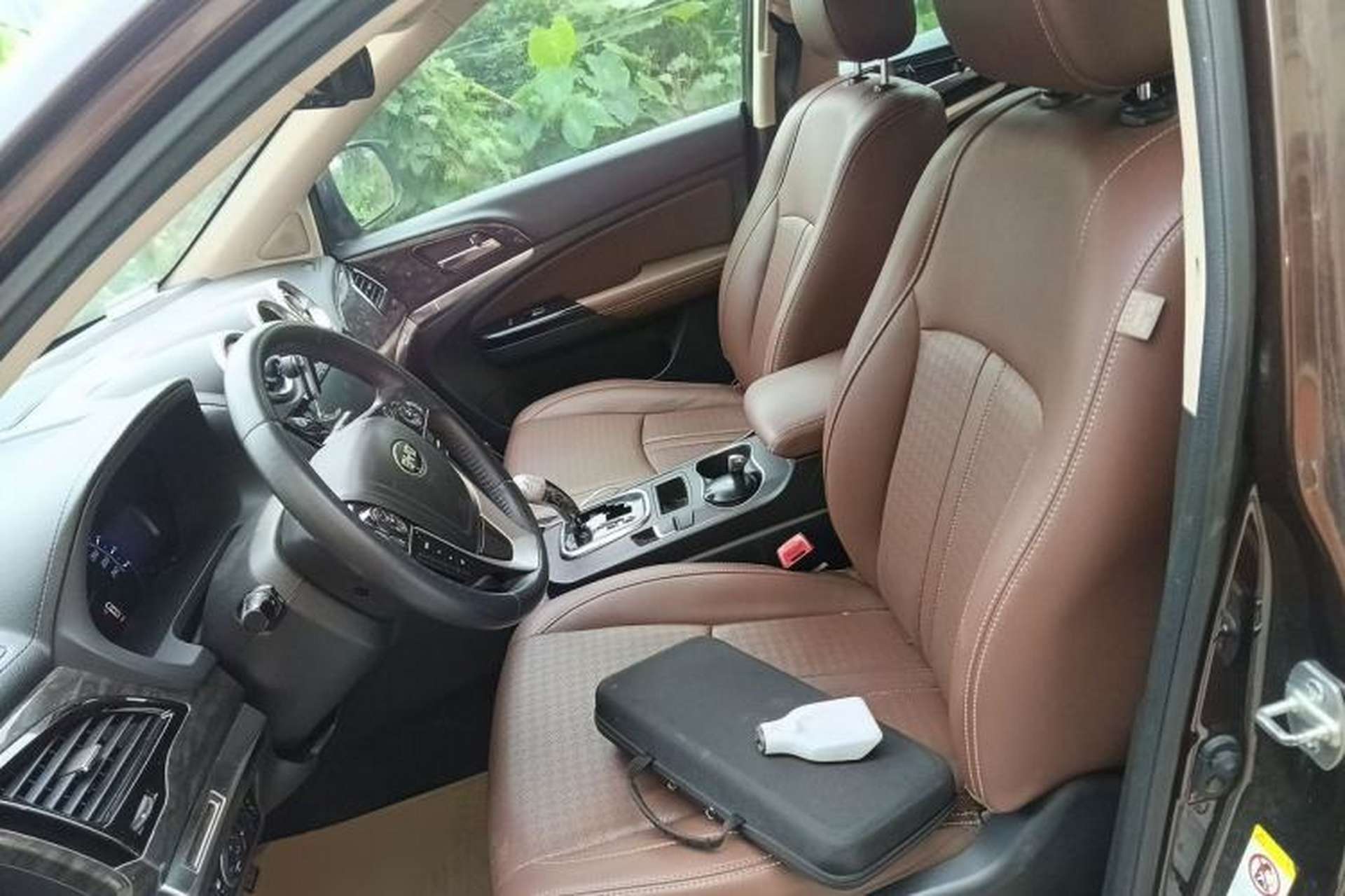 Used BYD S7 2016 2.0T Automatic Prestige Edition Left Front Seat