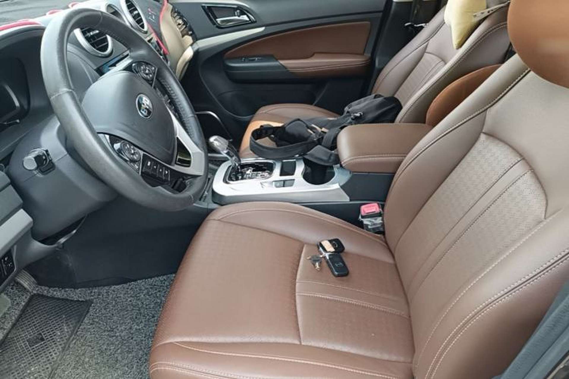 Used BYD S7 2016 2.0T Automatic Prestige Edition Left Front Seat