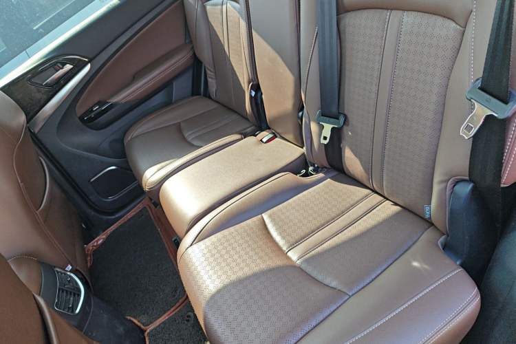 Used BYD S7 2016 2.0T Automatic Prestige Plus Left Rear Seat